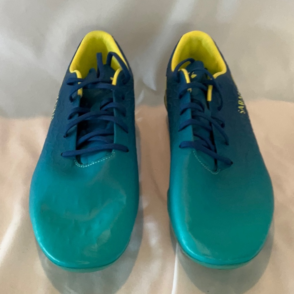 Under Armour Men’s Magnetico Soccer Cleats 10.5 NEW
